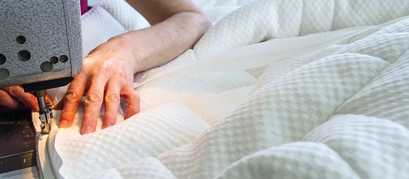 Handwerkliche Fertigung einer dormiente NATURAL CLASSIC Matratze